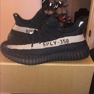 Yeezy 350 Oreo